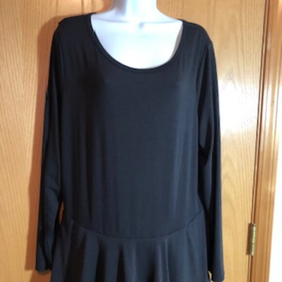 NWOT LulaRoe Holiday, Party Dress Black Tiered Ruffled Skirt, Scoop Neck 3X - Picture 2 of 7